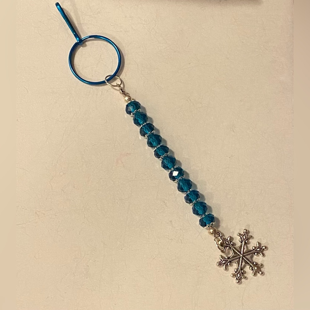 2/$20. NEW SNOWFLAKE with teal crystal beads key chain and purse charm